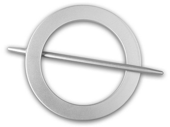 Klasyczna klamra spinka w kształcie koła srebrna wzór 1