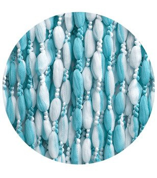 Miękkie makarony z puchatymi kuleczkami biało turkusowe