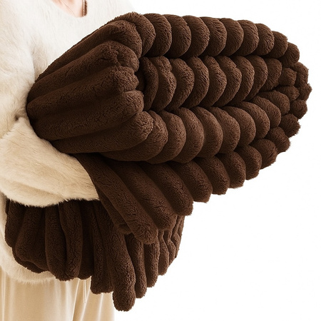 Puszysty gruby koc w prążki narzuta pled na łóżko wytłaczany miękki brązowy premium