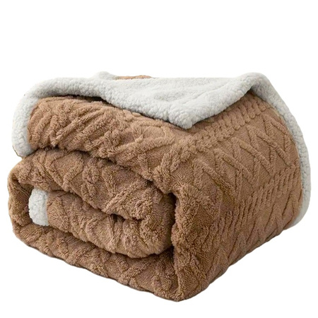 Gruby koc z barankiem narzuta pled ciepły dwustronny  wytłaczany brązowy