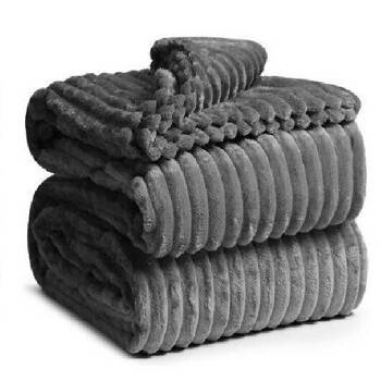 Koc w prążki narzuta pled na łóżko wytłaczany miękki ciemno szary