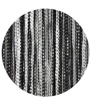 Makaron sznurki z wplecioną srebrną taśmą czarno biały