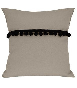 Poszewka matowa ozdobiona czarnymi pomponami beżowo szara