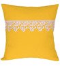 Poszewka z tkaniny matowej  ozdobiona gipiurą słonecznie żółta